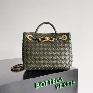 Bottega Veneta Women Small Andiamo Intrecciato Leather Top Handle Bag-Dark Green