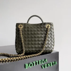 Bottega Veneta Women Small Andiamo Intrecciato Leather Top Handle Bag-Dark Green