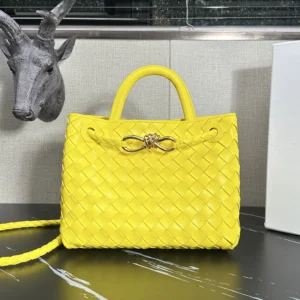 Bottega Veneta Women Small Andiamo Intrecciato Leather Top Handle Bag-Yellow