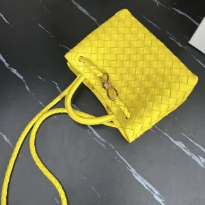 Bottega Veneta Women Small Andiamo Intrecciato Leather Top Handle Bag-Yellow
