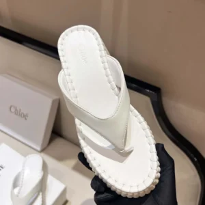 Chloe Women Nama Wedge Slide-White CHC25A10XSN122