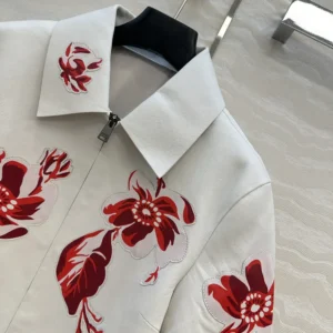Fendi Women White Inlaid Leather Jacket FPJ885AVA0F1SAWFendi Women White Inlaid Leather Jacket FPJ885AVA0F1SAW