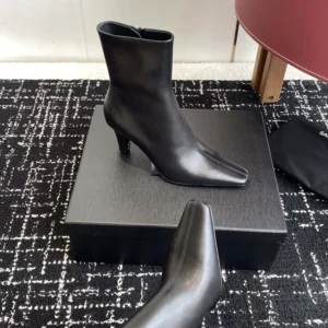 Saint Laurent YSL Women Jill Booties In Smooth Leather-Black