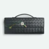 Bottega Veneta Women Andiamo Clutch in Calf Leather 836810V