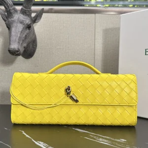 Bottega Veneta Women Andiamo Clutch in Intrecciato Leather-Yellow 741511VC