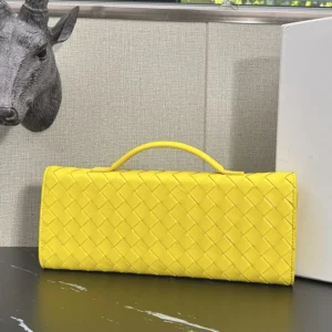 Bottega Veneta Women Andiamo Clutch in Intrecciato Leather-Yellow 741511VC
