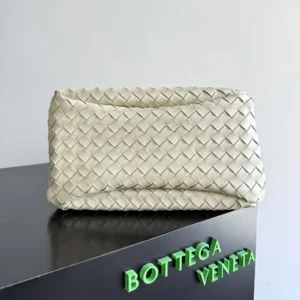 Bottega Veneta Women Medium Campana-White 844249V