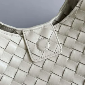 Bottega Veneta Women Medium Campana-White 844249V