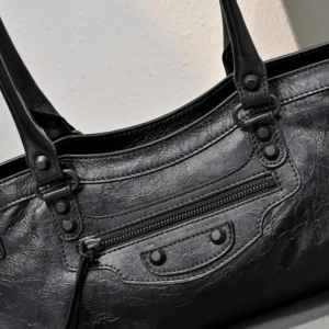 Balenciaga Women Le City Bag East-West In Black 8457042A