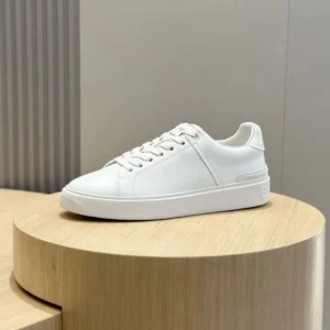 Balmain Unisex B Court Trainers in Calfskin-White FM1VI288LVTRBalmain Unisex B Court Trainers in Calfskin-White FM1VI288LVTR