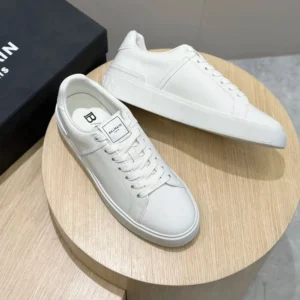Balmain Unisex B Court Trainers in Calfskin-White FM1VI288LVTR