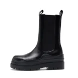 Bottega Veneta Unisex Tire Chelsea Boot in Calfskin Leather-Black