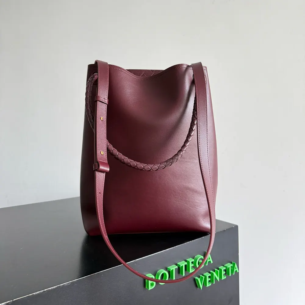 Bottega Veneta Women Andiamo Bucket in Silky Calf Leather-Maroon 844169V 3 Bottega Veneta Women Andiamo Bucket in Silky Calf Leather-Maroon 844169V