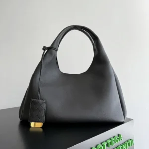 Bottega Veneta Women Large Campana-Black 844251V5XH01019