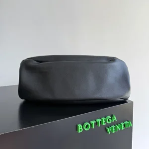 Bottega Veneta Women Large Campana-Black 844251V5XH01019