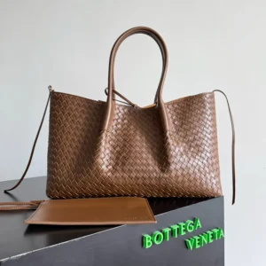 Bottega Veneta Women Pinacoteca in Intrecciato Silky Calf Leather 817166V