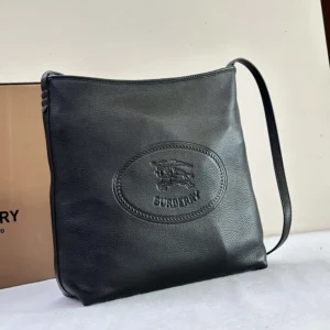 Burberry Unisex Small Highlands Shoulder Bag-Black 81147721