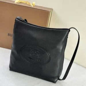 Burberry Unisex Small Highlands Shoulder Bag-Black 81147721