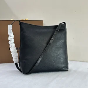 Burberry Unisex Small Highlands Shoulder Bag-Black 81147721