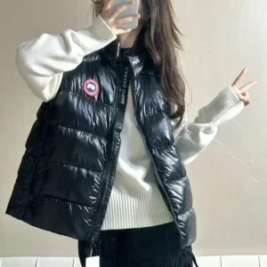 Canada Goose Women Crofton Vest with Recycled Feather-Light-Ripstop-Black