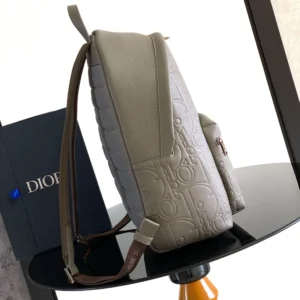 Dior Men Rider 2.0 Zipped Backpack Gray Dior Gravity Leather and Gray Grained Calfskin