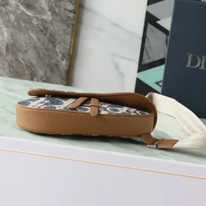 Dior Men Saddle Bag Blue and Beige Raffia-Effect Dior Oblique Denim