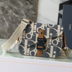 Dior Men Saddle Messenger Bag Blue and Beige Raffia-Effect Dior Oblique Denim