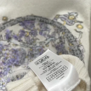 Dior Women Embroidered Sweater Ecru Cashmere Knit with Blue Dior Night of Dreams Motif