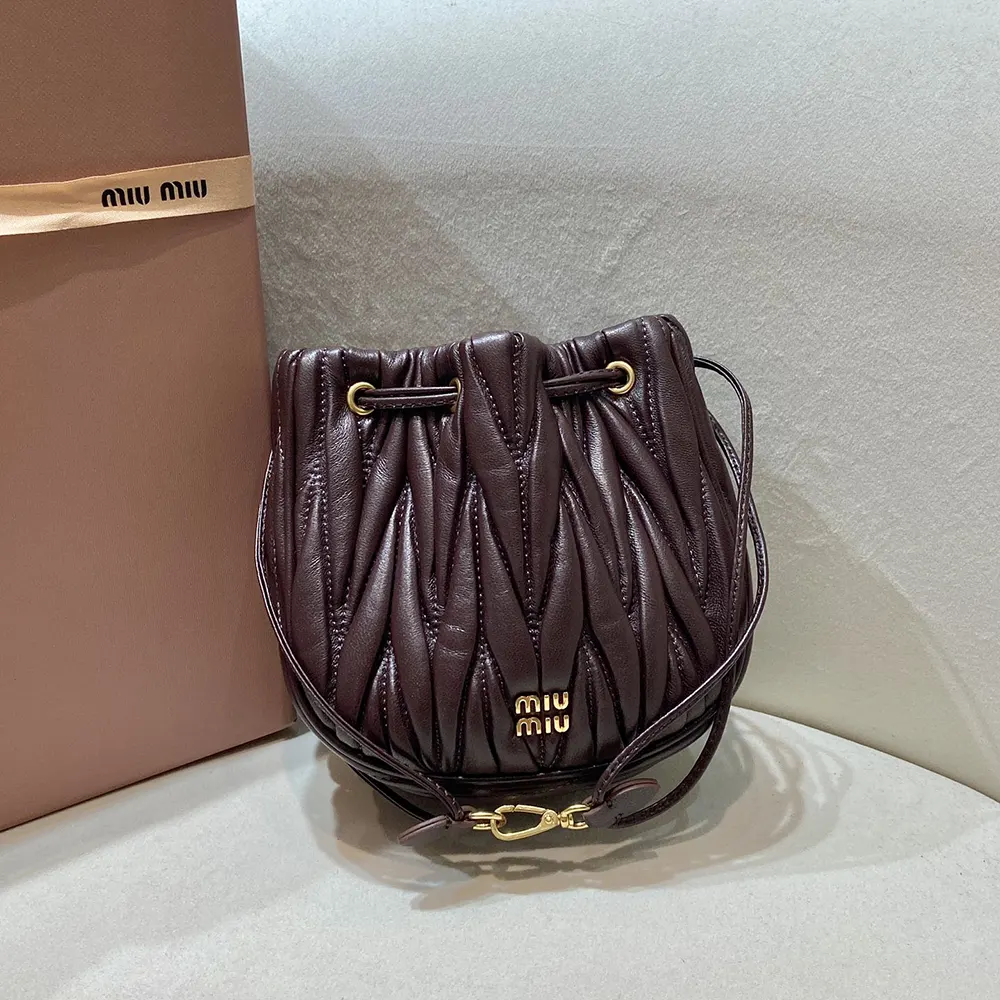 Miu Miu Women Matelassé Nappa Leather Pouch-Burgundy 5ND022 (2) Miu Miu Women Matelassé Nappa Leather Pouch-Burgundy 5ND022
