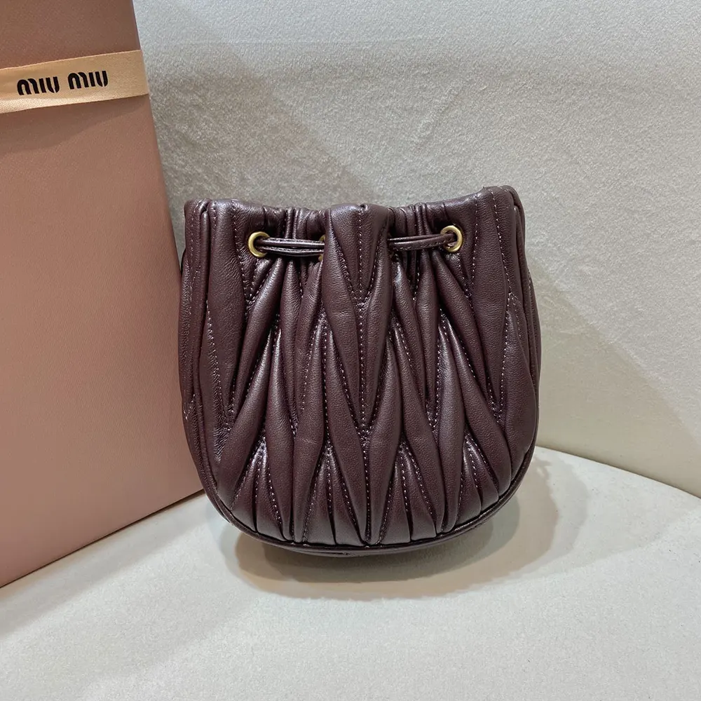Miu Miu Women Matelassé Nappa Leather Pouch-Burgundy 5ND022 (5) Miu Miu Women Matelassé Nappa Leather Pouch-Burgundy 5ND022