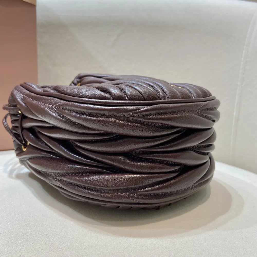 Miu Miu Women Matelassé Nappa Leather Pouch-Burgundy 5ND022 (7) Miu Miu Women Matelassé Nappa Leather Pouch-Burgundy 5ND022