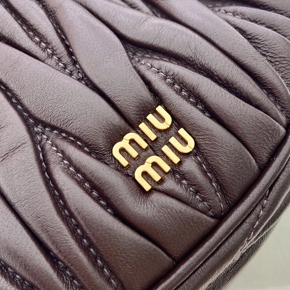 Miu Miu Women Matelassé Nappa Leather Pouch-Burgundy 5ND022 (8) Miu Miu Women Matelassé Nappa Leather Pouch-Burgundy 5ND022