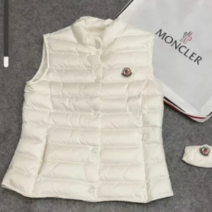 Moncler Women Liane Verstaubare Daunenweste-White J10931A