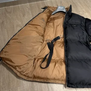 Prada Women Re-Nylon Down Jacket-Black 29D4081WQ8