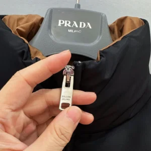 Prada Women Re-Nylon Down Jacket-Black 29D4081WQ8