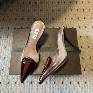 Alaia Women Le Cœur Mules In Patent Leather-Maroon AA3M053
