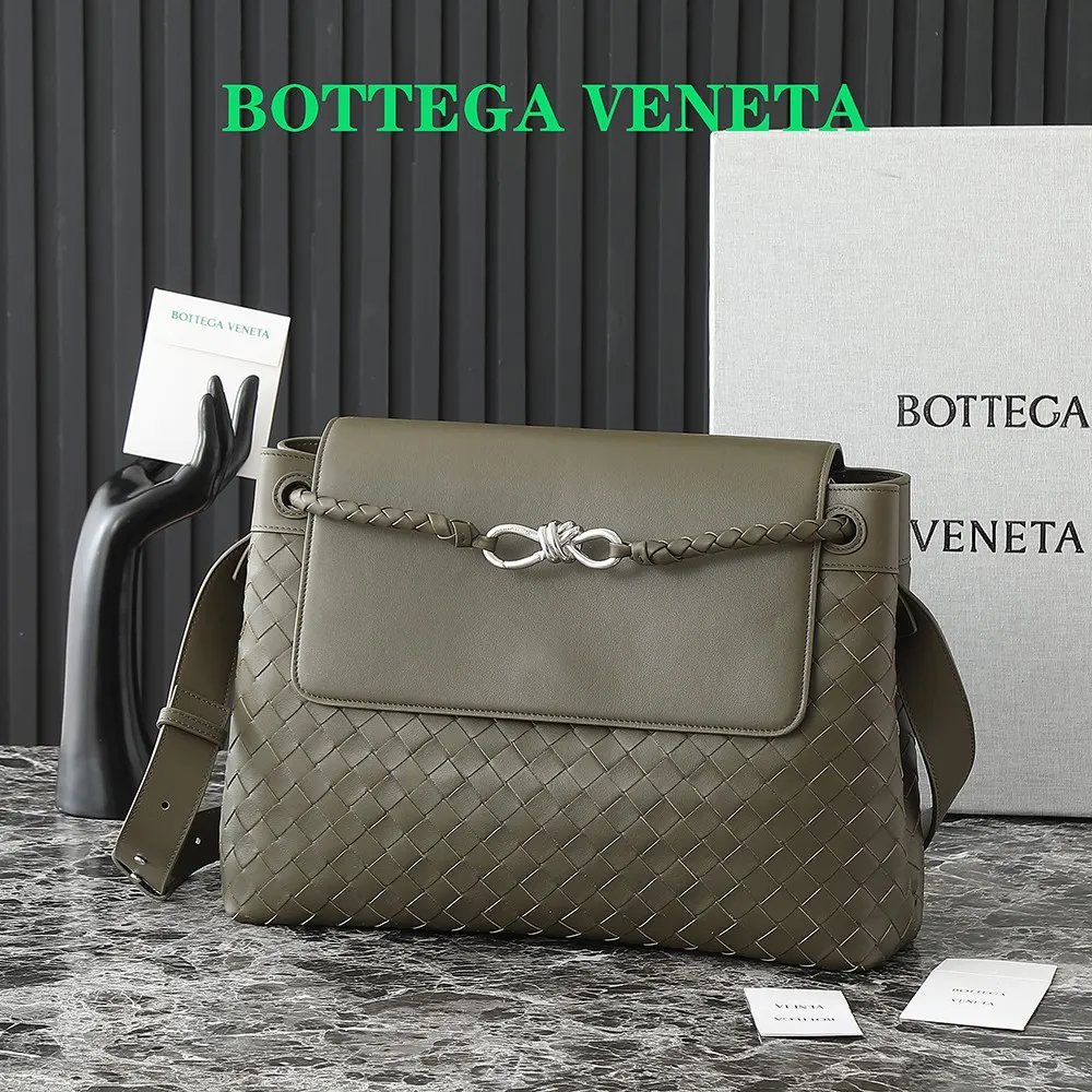 Bottega Veneta Unisex Medium Andiamo Messenger-Dark Green 807715V 2 Bottega Veneta Unisex Medium Andiamo Messenger-Dark Green 807715V