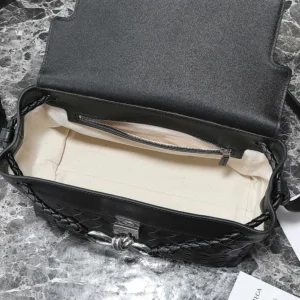 Bottega Veneta Unisex Small Andiamo Messenger-Black 815781V