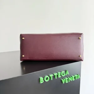 Bottega Veneta Women Large Campana-Barolo 817231V