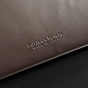 Bottega Veneta Women Medium Ciao Ciao-Chocolate 817231V