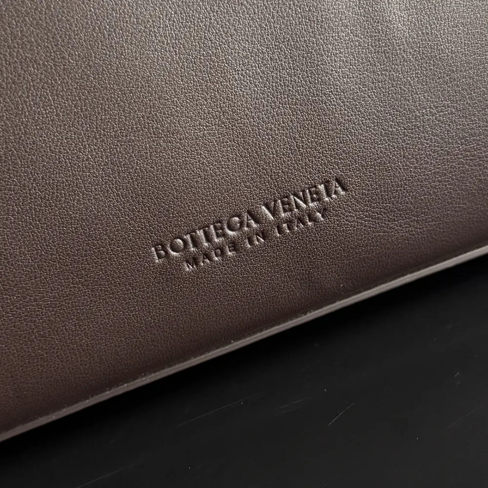 Bottega Veneta Women Medium Ciao Ciao-Chocolate 817231V 9 Bottega Veneta Women Medium Ciao Ciao-Chocolate 817231V