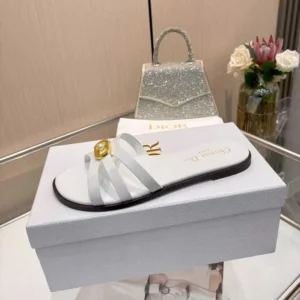 Dior Women 30M Slide White Calfskin KCO520CFY
