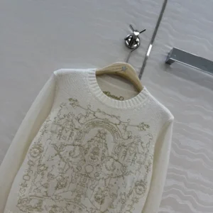Dior Women Embroidered Sweater Ecru Cashmere Knit with Gold-Tone Dioresque Stella Motif