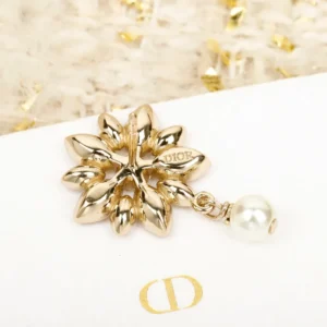 Dior Women Fleur de Glace Earrings Pale Gold-Finish Metal with White Resin Pearl