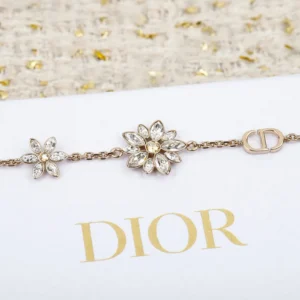 Dior Women Petit CD Lucky Baroque Earrings Gold-Finish Metal E4352WOMCY