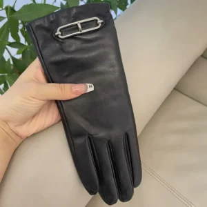 Hermes Women Gloves in Lambskin Leather-Black