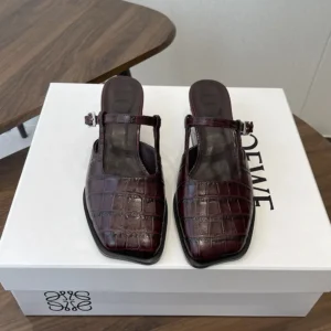 Loewe Women Onda Mule In Embossed Calfskin LOND379X06