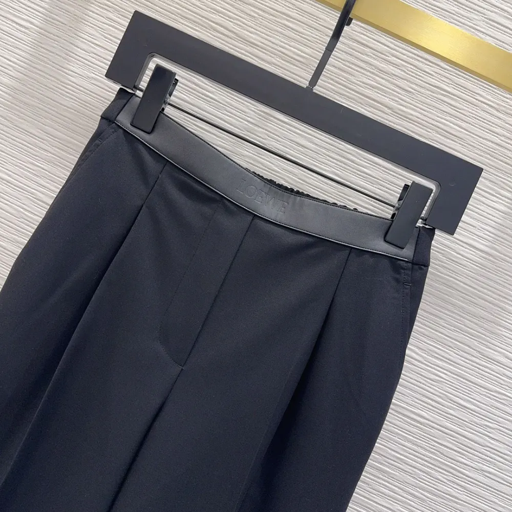Loewe Women Trousers in Wool-Black S359Y04XI2 4 Loewe Women Trousers in Wool-Black S359Y04XI2
