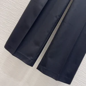 Loewe Women Trousers in Wool-Black S359Y04XI2