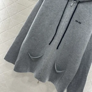Miu Miu Wome Cashmere Cardigan Hoodie MMF00T